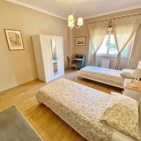 Fevira Airport Apartamento *